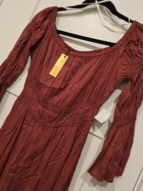 Alexia Admor Smocked Rust Red Long Sleeve Dress NWT